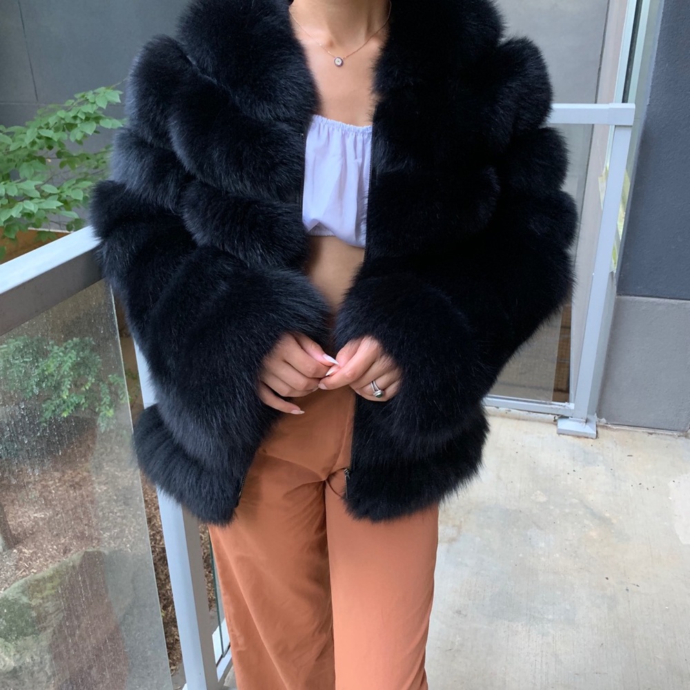 ❌sold❌ ✨HP✨Fox Fur Coat